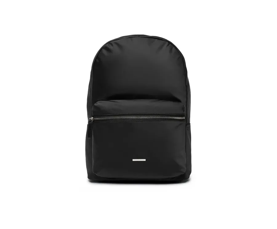 obrazek 1 Calvin Klein Plecak Sleek Nylon Backpack LV04D3042G Czarny