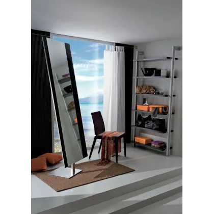 Picture A beautiful, stylish free-standing mirror from Italy - La Primavera