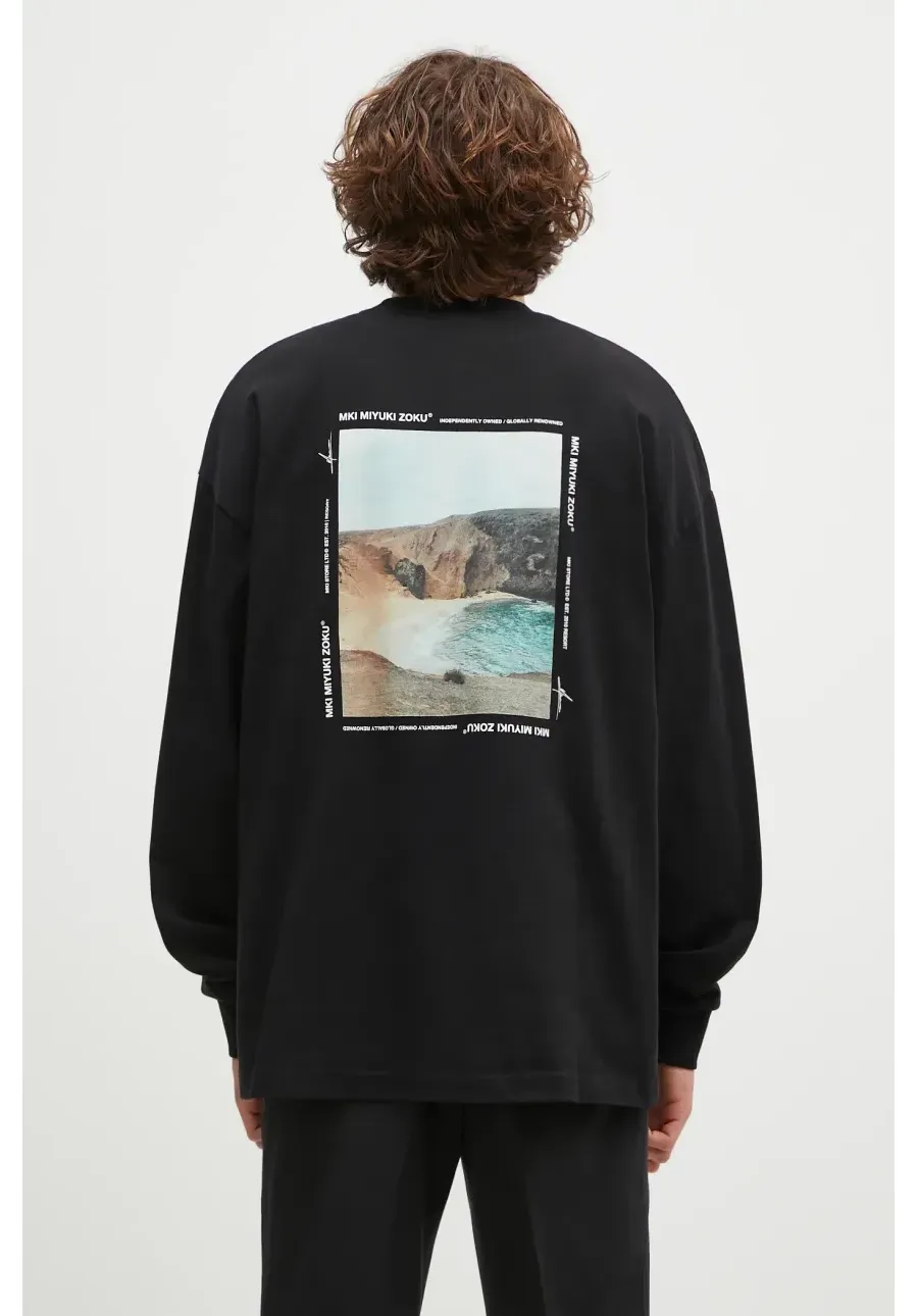 obrazek 1 MKI MIYUKI ZOKU longsleeve bawełniany Resort Long Sleeve Tee kolor czarny z nadrukiem RESORT.LONG.SLEEVE.TEE