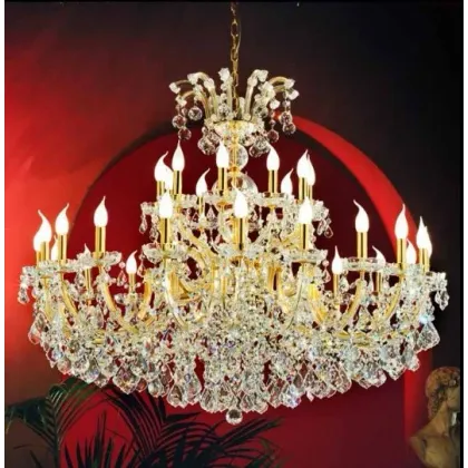 Zdjęcie Klasyczny żyrandol Mariateresa z pozłacaną metalową ramą pokrytą przezroczystymi szklanymi ramionami – Il Paralume Marina