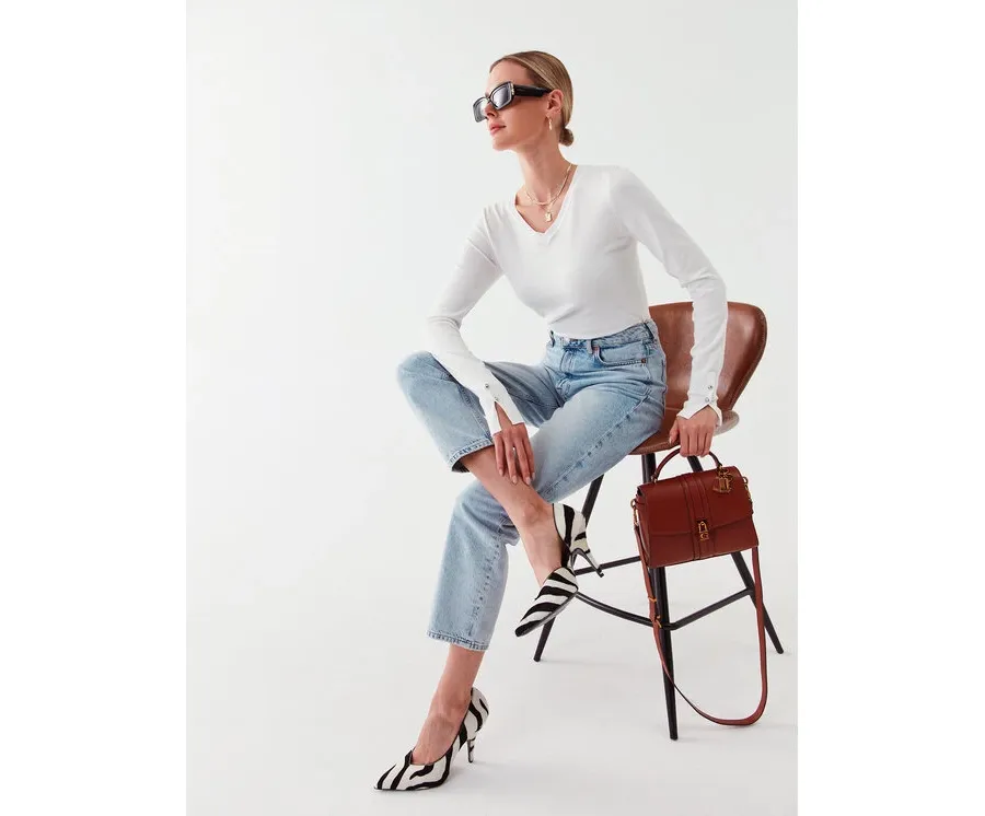 obrazek 1 Guess Sweter W2YR31 Z2V62 Biały Regular Fit