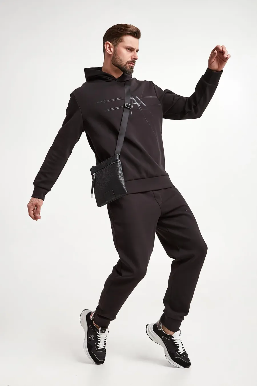 obrazek 1 Spodnie dresowe męskie ARMANI EXCHANGE Armani Exchange