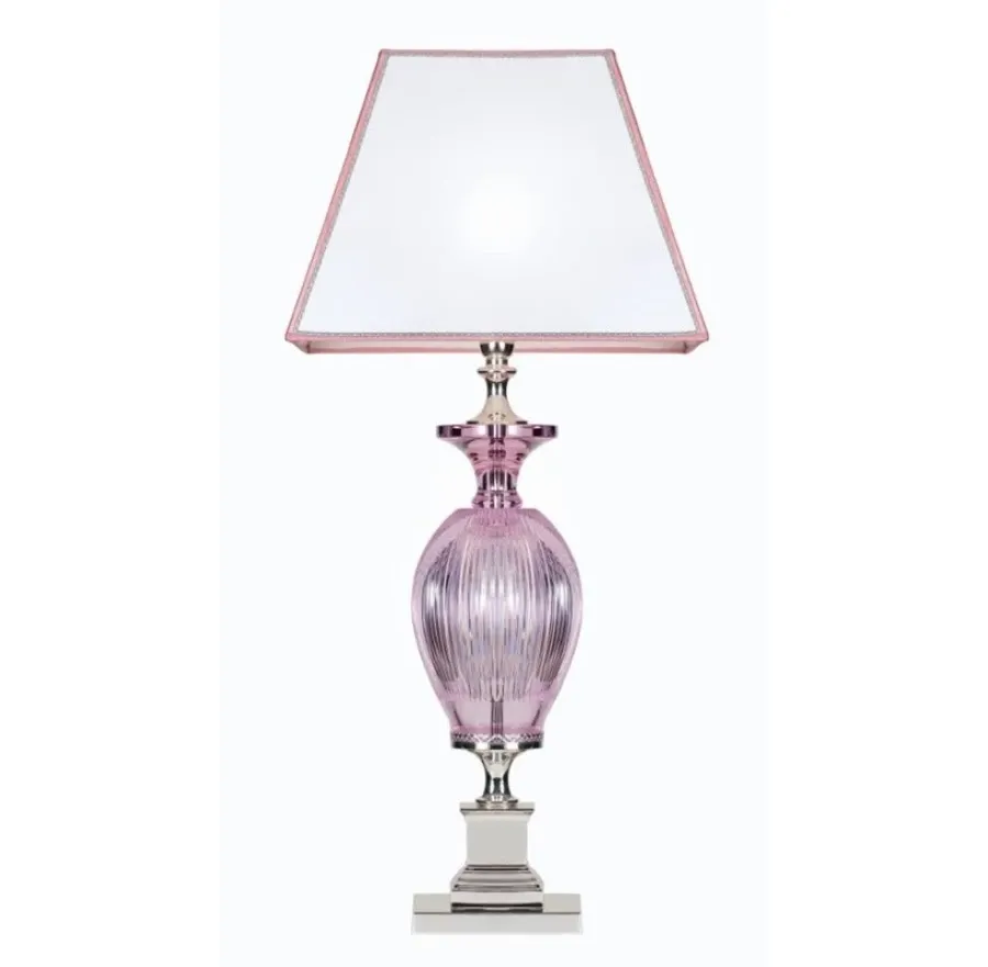 obrazek 1 Lampa stołowa z włoskiego różowego kryształu wycinanego ręcznie z kwadratowym kloszem - Il Paralume Marina
