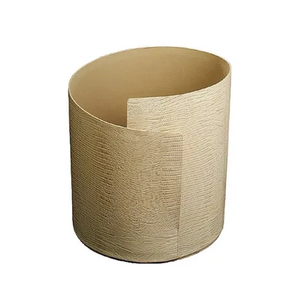 Zdjęcie Nietypowy kosz do makulatury - skóra naturalna