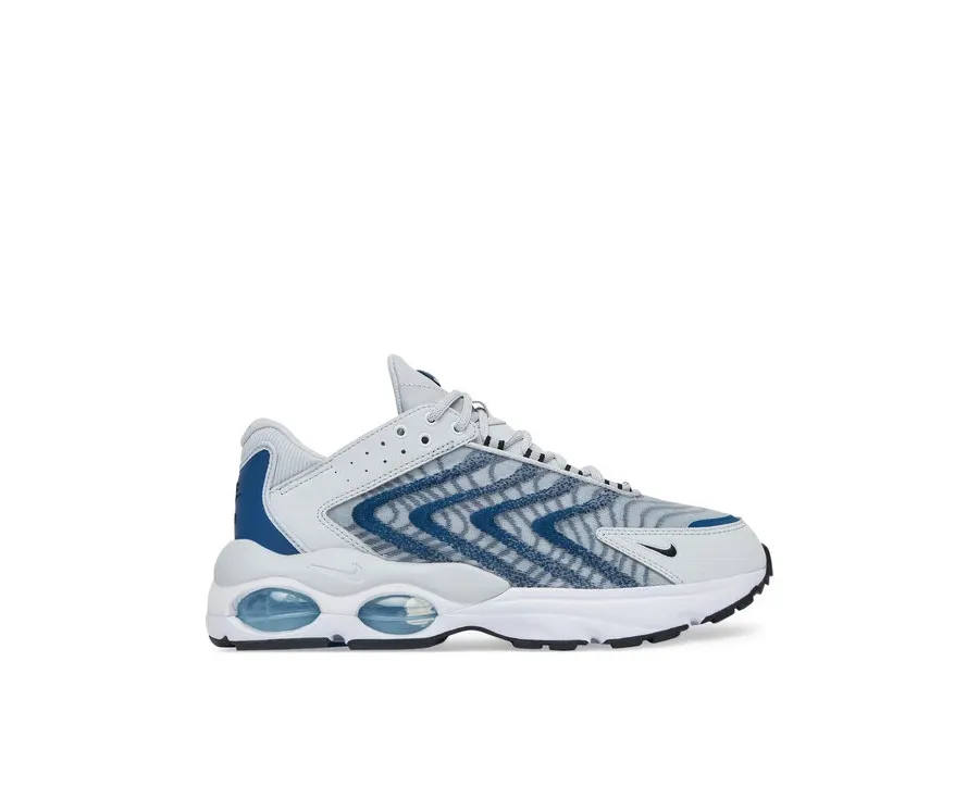 obrazek 1 Nike Sneakersy Air Max Tw DQ3984 007 Szary