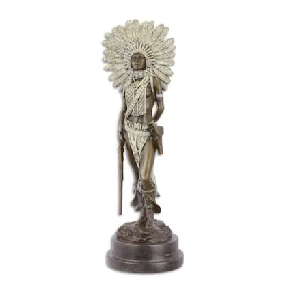 Zdjęcie Elegancka rzeźba Indianki z karabinem wykonana z brązu