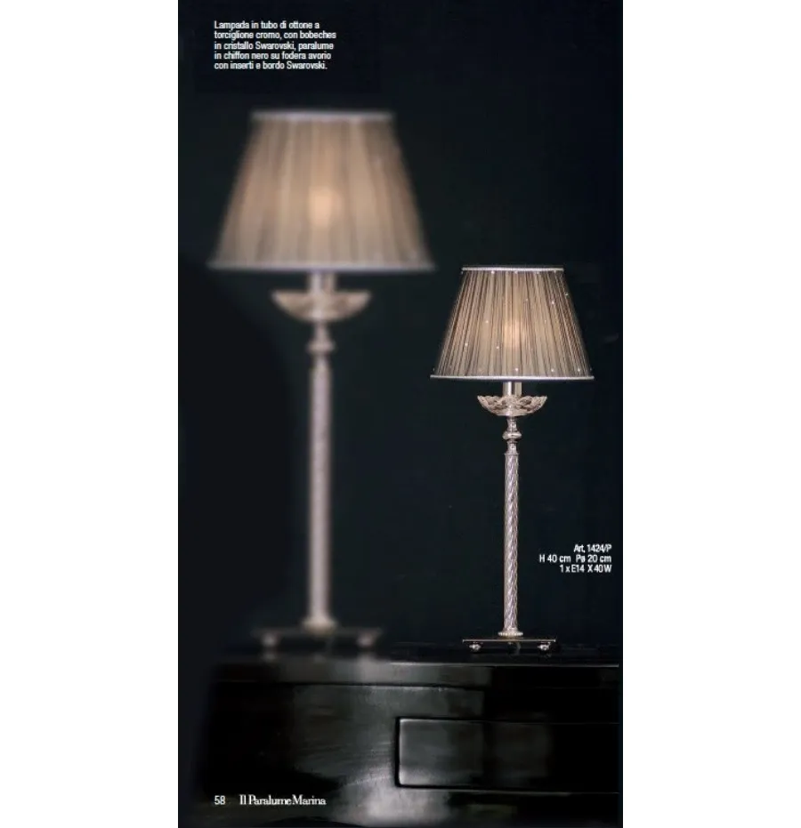 obrazek 1 Lampa z chromowanej skręconej mosiężnej rury z elementami z kryształu Swarovskiego z kloszem z czarnego szyfonu – Il Paralume Marina