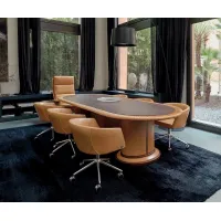 Picture A stylish modern conference table for a unique space – Mascheroni