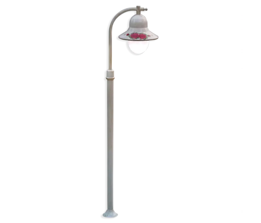 obrazek 1 Włoska zewnętrzna lampa stojąca w stylu klasycznym do ogrodu
