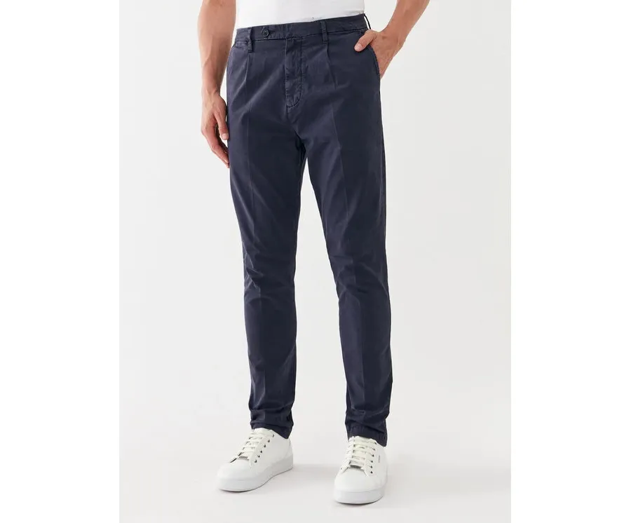 obrazek 1 Guess Chinosy M3YB27 WFIO3 Granatowy Slim Fit