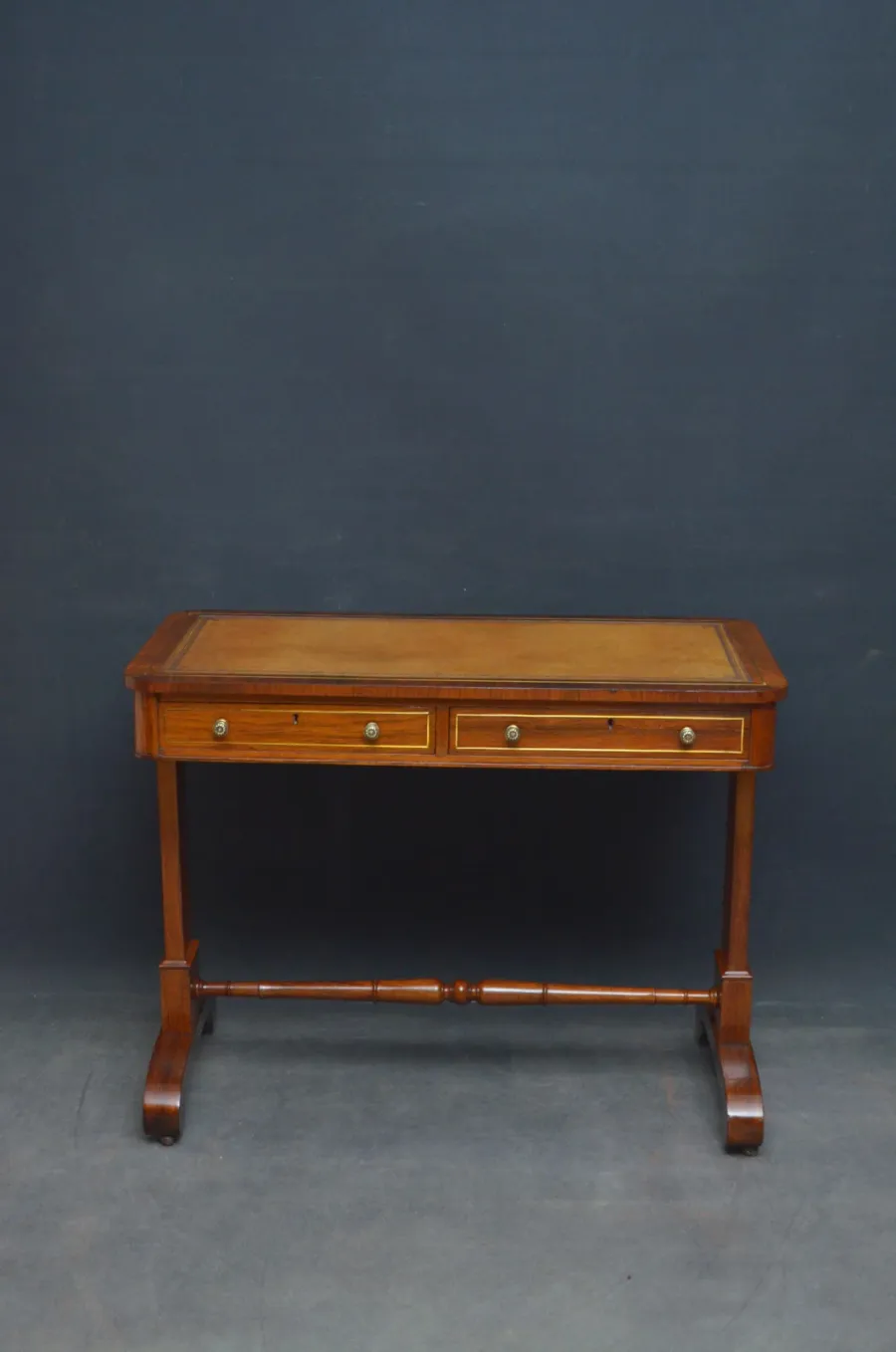 obrazek 2 Eleganckie biurko / biblioteka William IV z drzewa różanego - antyk