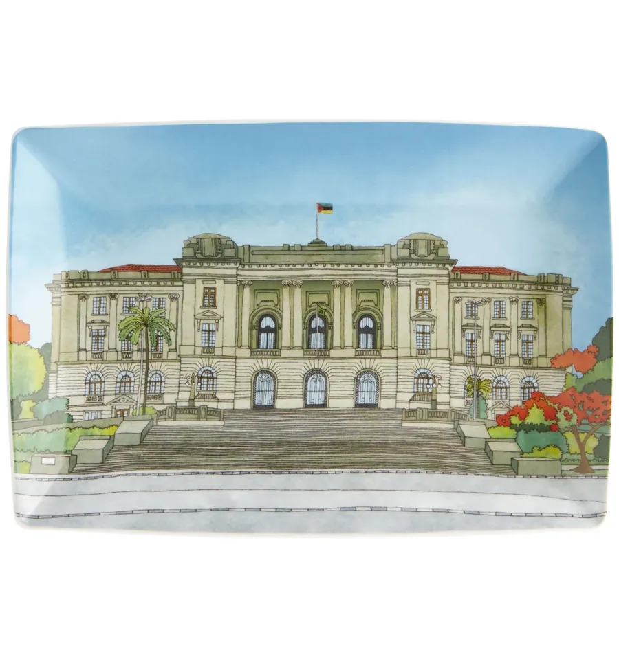 obrazek 1 Stylowy talerz wykonany z porcelany z widokiem ratusza – Vista Alegre
