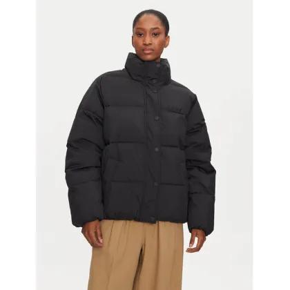 Zdjęcie Mustang Kurtka zimowa Gillian 1015440 Czarny Relaxed Fit