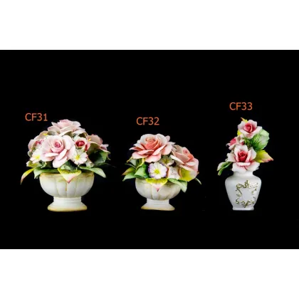 Zdjęcie Gustowny porcelanowy kosz z różami do salonu