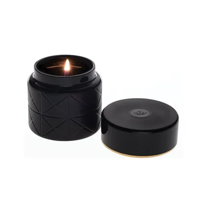Zdjęcie Czarne pudełko z aromatyczną świeczką z kolekcji Jet Black – Vista Alegre