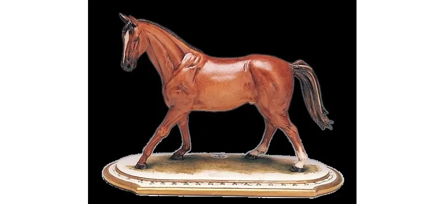 obrazek 1 Statuetka konia z porcelany - idealna do gabinetu
