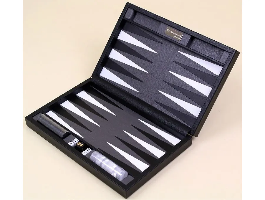 obrazek 1 Unikatowy komplet do Backgammon w czarnym kolorze