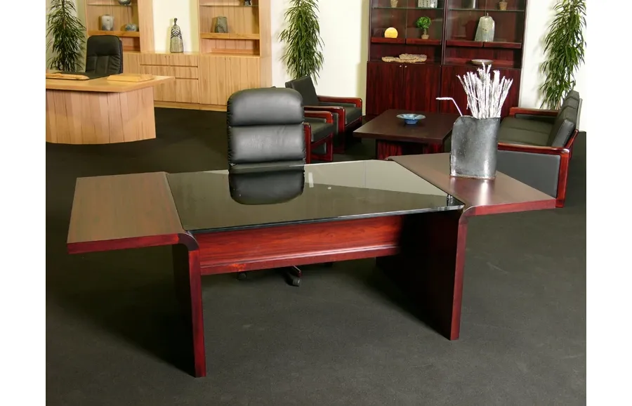 picture 1 Luxury desk for the boss