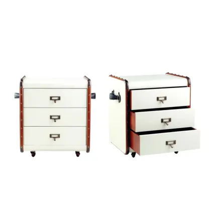 Zdjęcie Ekskluzywna komoda z wiktoriańskiego kufra w kolorze białym