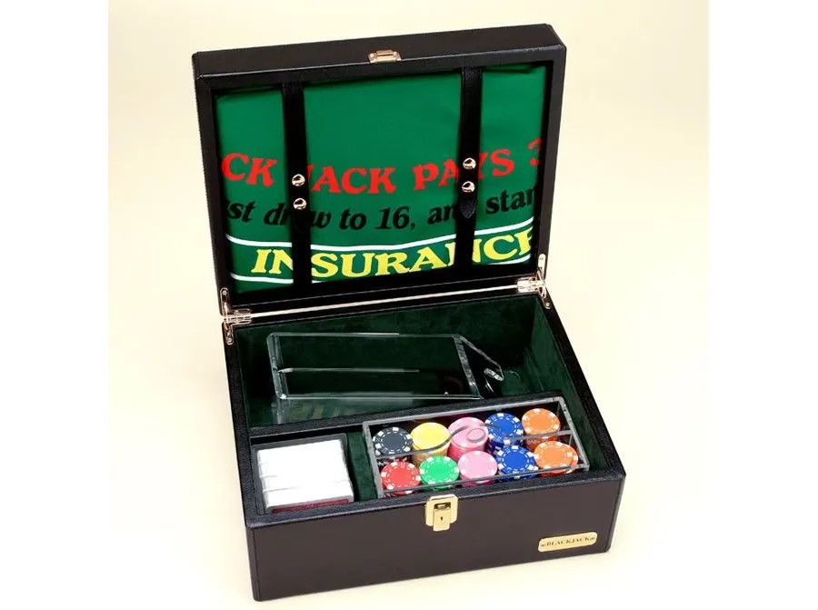 obrazek 1 Stylowy komplet do gry karcianej Blackjack w drewnianym etui