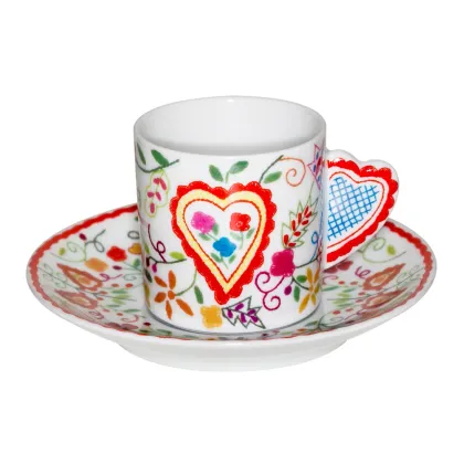 Picture A coffee cup and saucer inspired by Valentine's Day from the Vila Verde - Vista Alegre collection