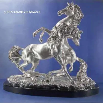 Zdjęcie Piękny model statuetki ozdobnej - para koni na łące - ArtBe