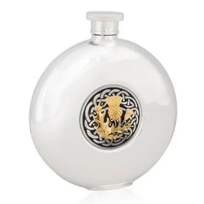 Zdjęcie Prezent dla niego - piersiówka zdobiona celtyckim ostem