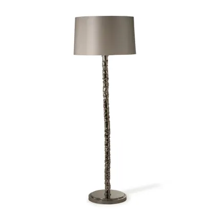 Zdjęcie Designerska lampa podłogowa z dekoracyjną nóżką
