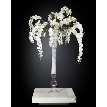 Picture A luxurious vase with orchids for the apartment