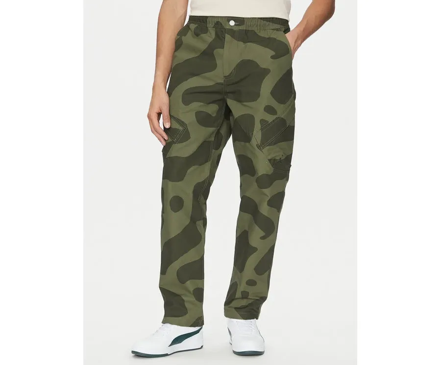 obrazek 1 Nike Spodnie materiałowe FZ2060 Khaki Regular Fit