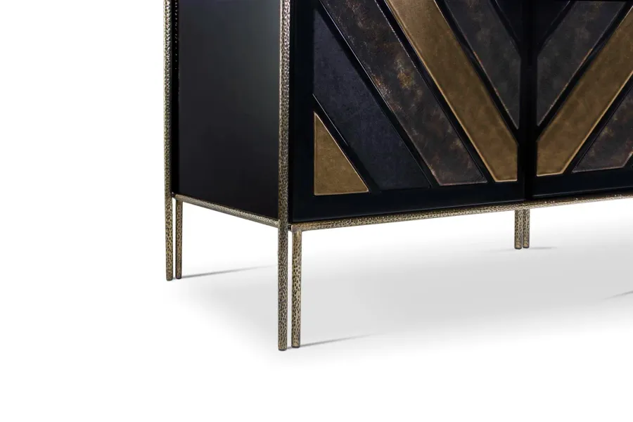 picture 3 Incredible brass commode with stripes