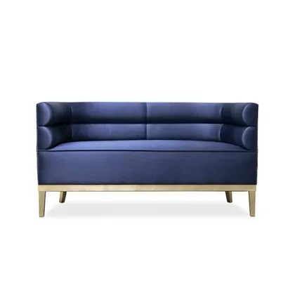 Zdjęcie Piękna stylowa portugalska sofa z dwoma siedzeniami