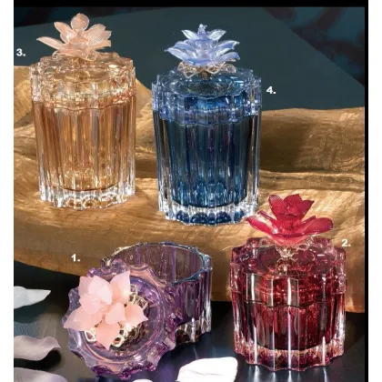 Zdjęcie Cudownie malowane kryształowe szkatułki na biżuterię