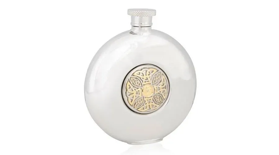 obrazek 1 Stylowy prezent – okrągła piersiówka z pięknym celtyckim wzorem