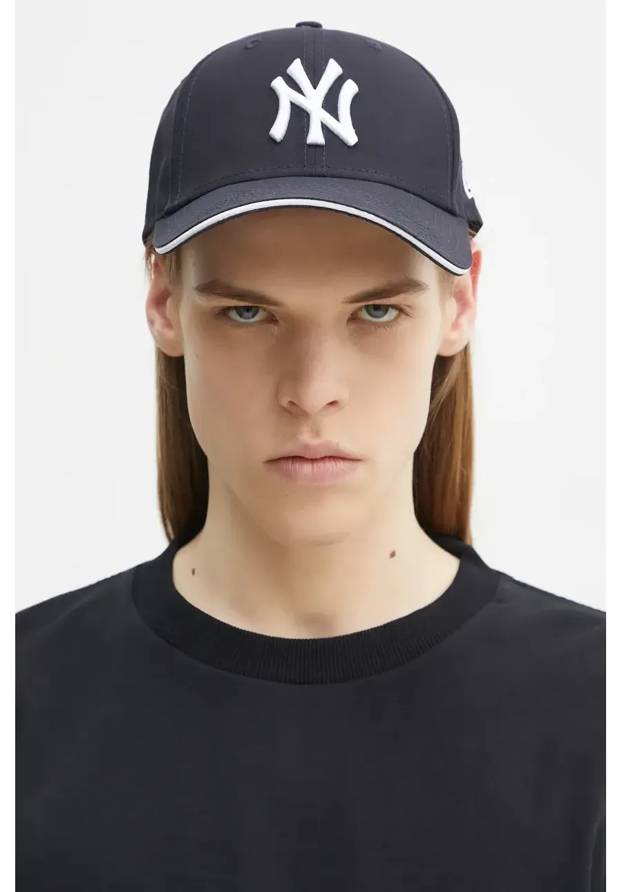 obrazek 1 New Era czapka z daszkiem Microfibre 940 NYY kolor granatowy z aplikacją 60595182