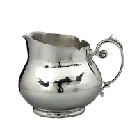 Picture A stylish Italian silver-plated jug with a classic shape - Pampaloni