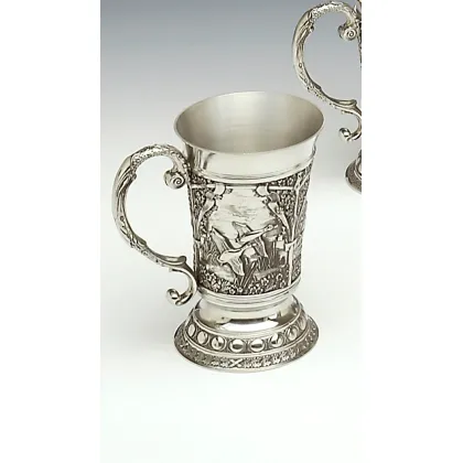 Zdjęcie Kufel z pewteru obrazujący irlandzką faunę – dziką kaczkę