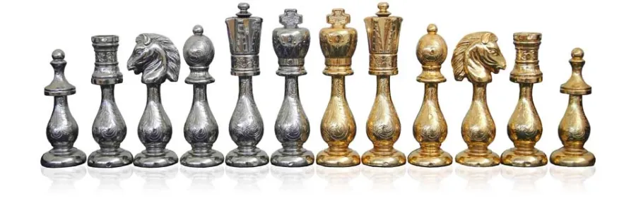 picture 3 Unique chess playing set 81G+531R