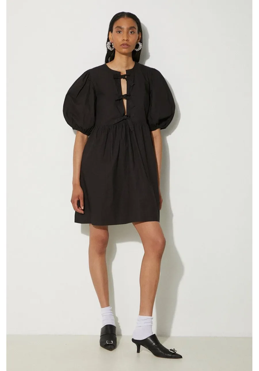 obrazek 1 GANNI sukienka bawełniana Cotton Poplin Tie String Mini Dress kolor czarny mini rozkloszowana F9005