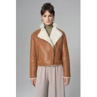 Picture A unique oversize jacket made of sheepskin and fur