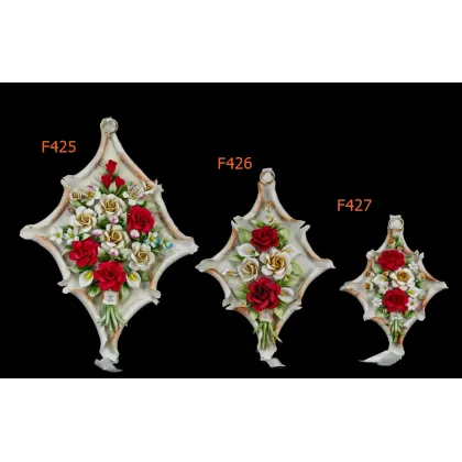Zdjęcie Ozdobny porcelanowy romb z kwiatami