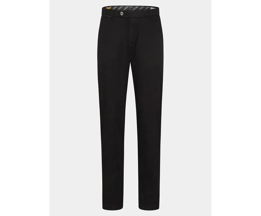 obrazek 1 Bugatti Spodnie materiałowe 4220 16224 Czarny Slim Fit