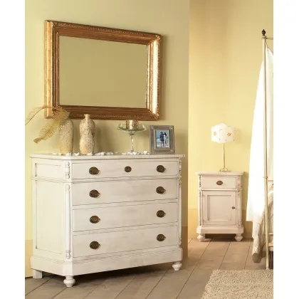 Zdjęcie Luksusowy zestaw składający się z komody i dwóch stolików nocnych w stylu prowansalskim