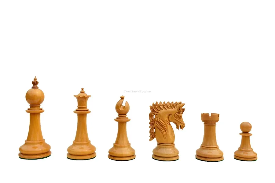 obrazek 3 Unikatowy zestaw figur Utgard Castle do gry w szachy - The Chess Empire
