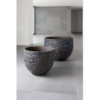 Picture Designer clay flower pot for the garden - Atelier Vierkant