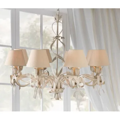 Zdjęcie Gustowny żyrandol dla małej księżniczki - Euro Lamp Art