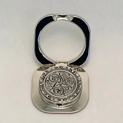 Picture Pop Socket mobile phone holder made of pewter decorated with a Celtic pattern