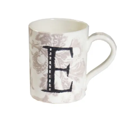 Picture Exclusive mug with the letter E - Virginia Casa