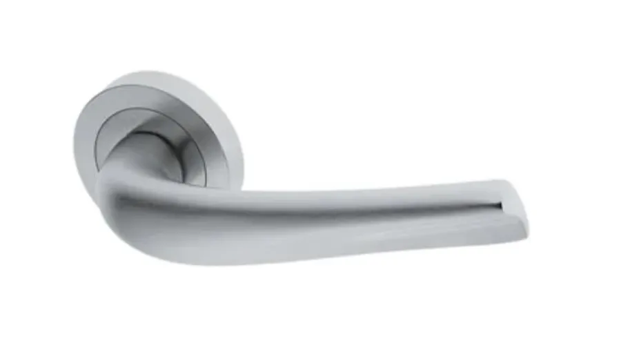 obrazek 5 Chromowana klamka drzwiowa Surf