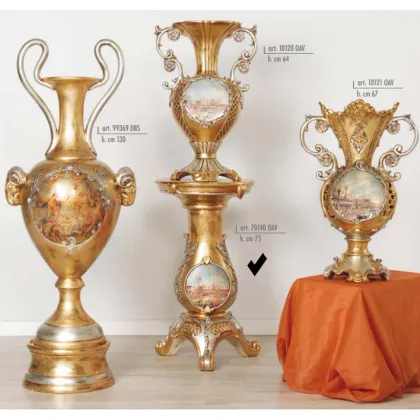 Picture 3 foot coffee table for Venetian vases - Valle d'oro Patchi